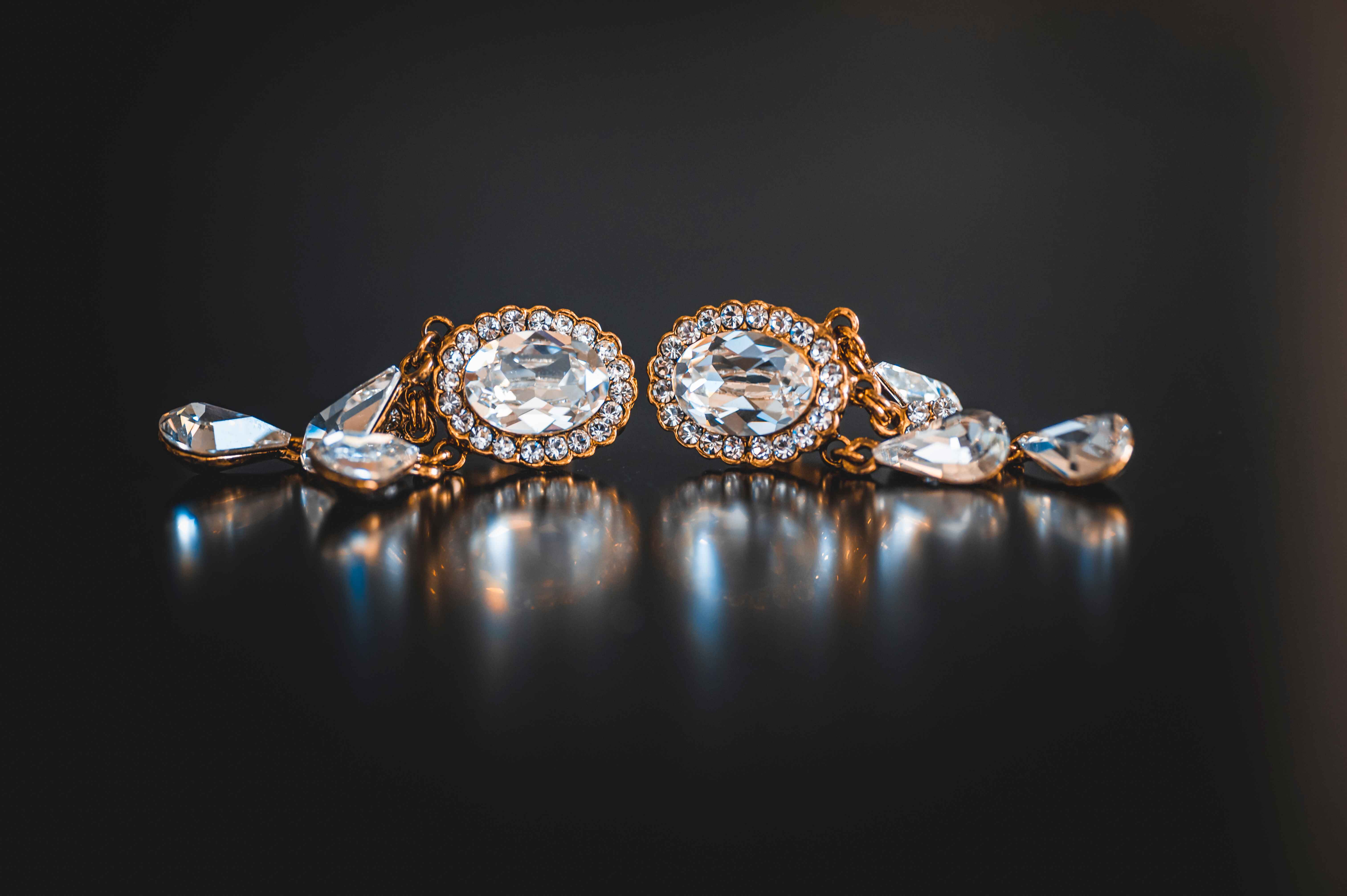 Ear rings Jewllery block